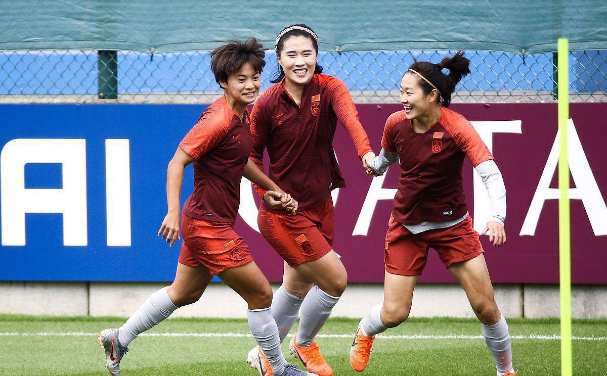 女足队伍整体实力强劲,备战比赛充分 女足队伍整体实力强劲,备战比赛充分