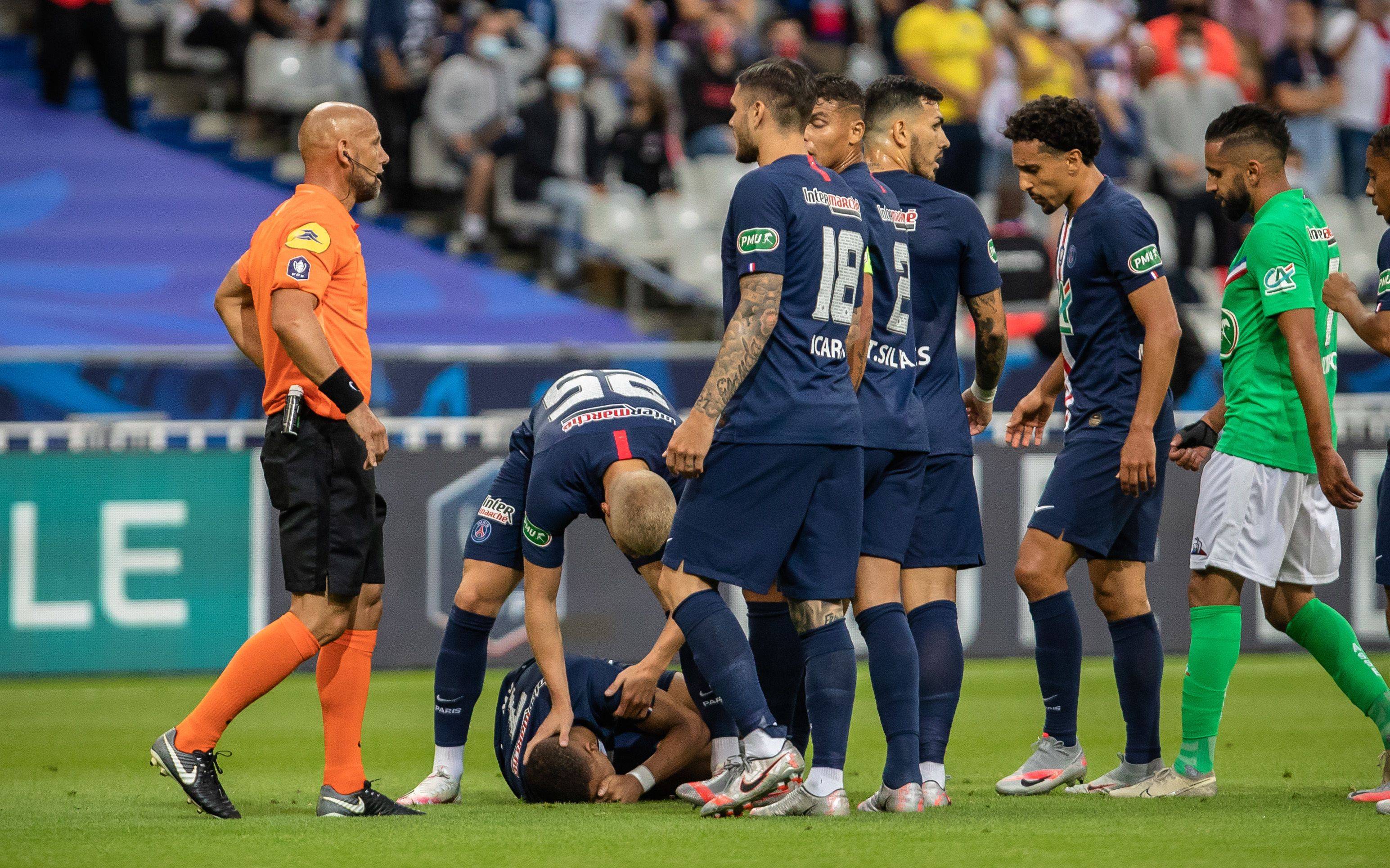 雷火电竞-圣埃蒂安遭遇惨败，陷入低谷的简单介绍