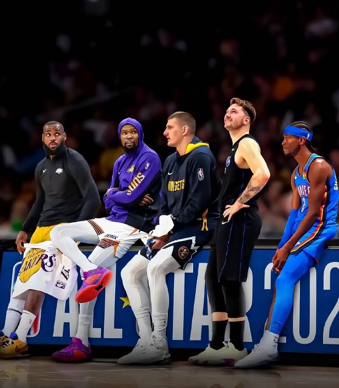 雷火电竞亚洲先驱-篮球明星在全明星赛上尽展球技