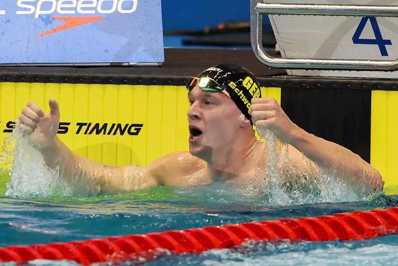 英国游泳选手刷新世界纪录夺冠