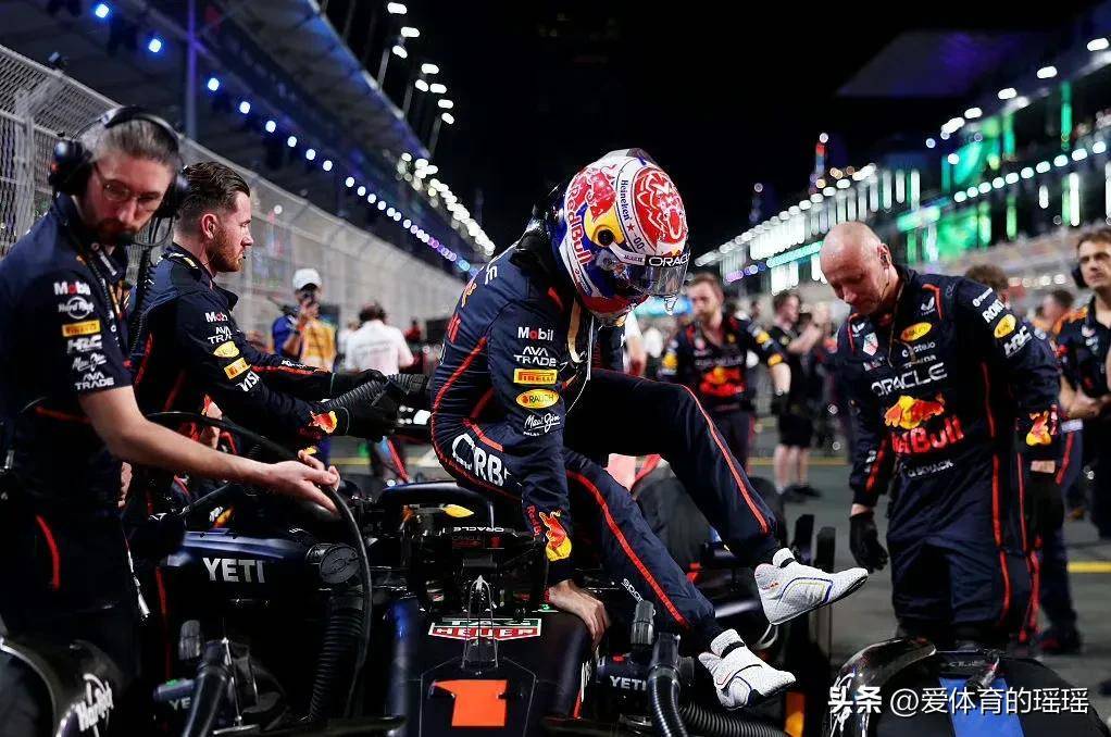 红牛车队逆转红牛二队，勒克莱尔带队取胜