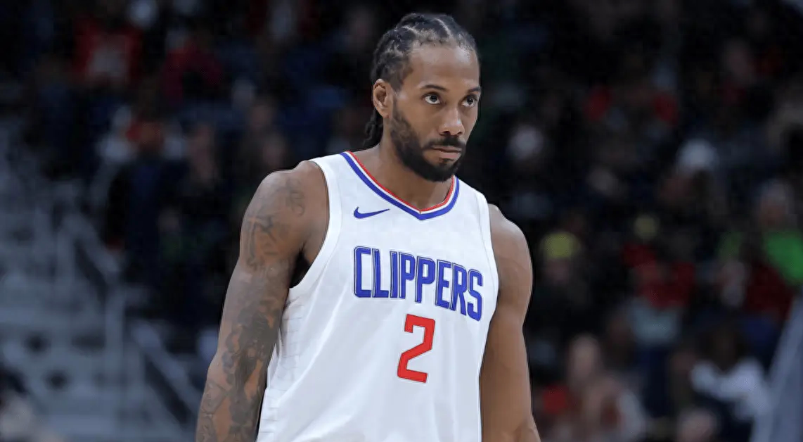 雷火电竞合作-快船队全明星球员表现出色，但队伍整体协调尚待加强