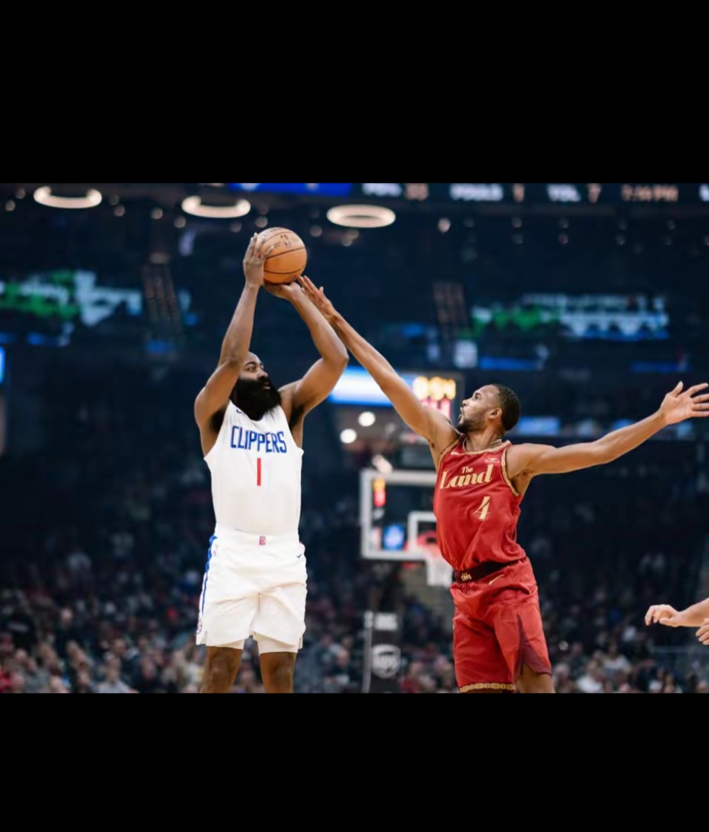 雷火电竞-山西队轻取凯尔特人，西亚卡姆带队取胜