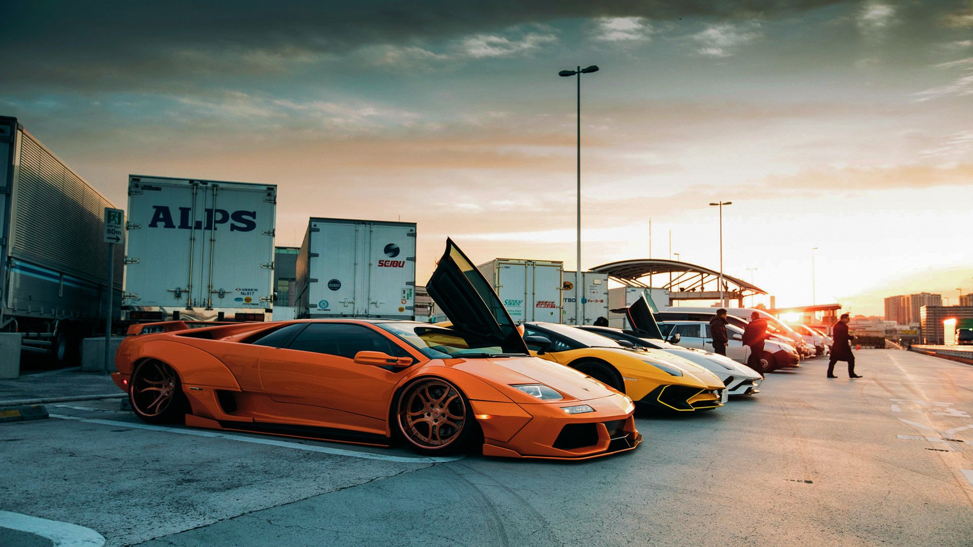 平行时空的尖叫，当酋长球场哨响点燃西半球深夜