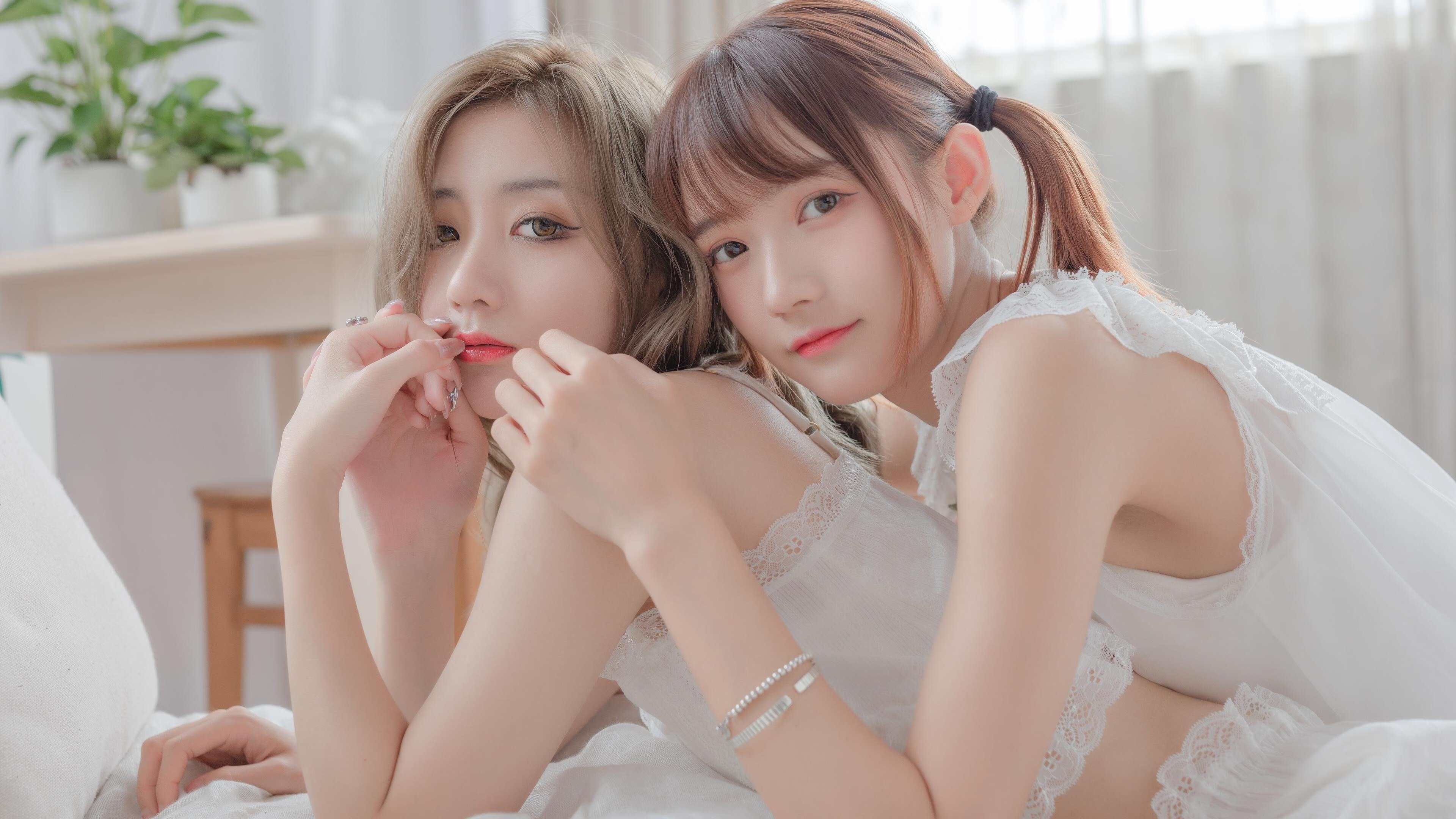 雷火电竞入驻-天幕之上，不在场的帝王为何定义了这场宿命对决？