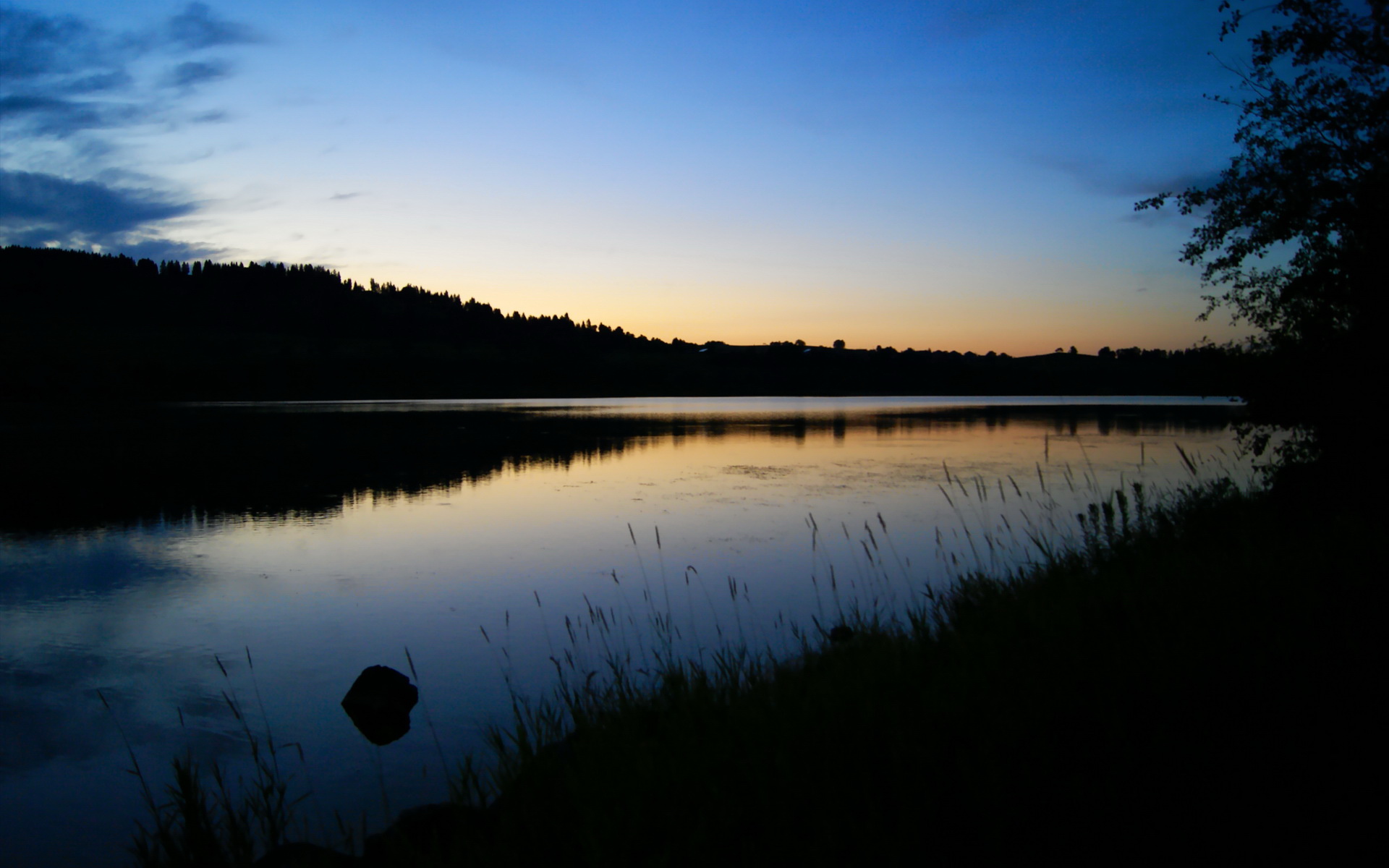 雷火电竞合作-闪电战与攻防枢纽，杰伦·格林如何引领广厦终结深圳队
