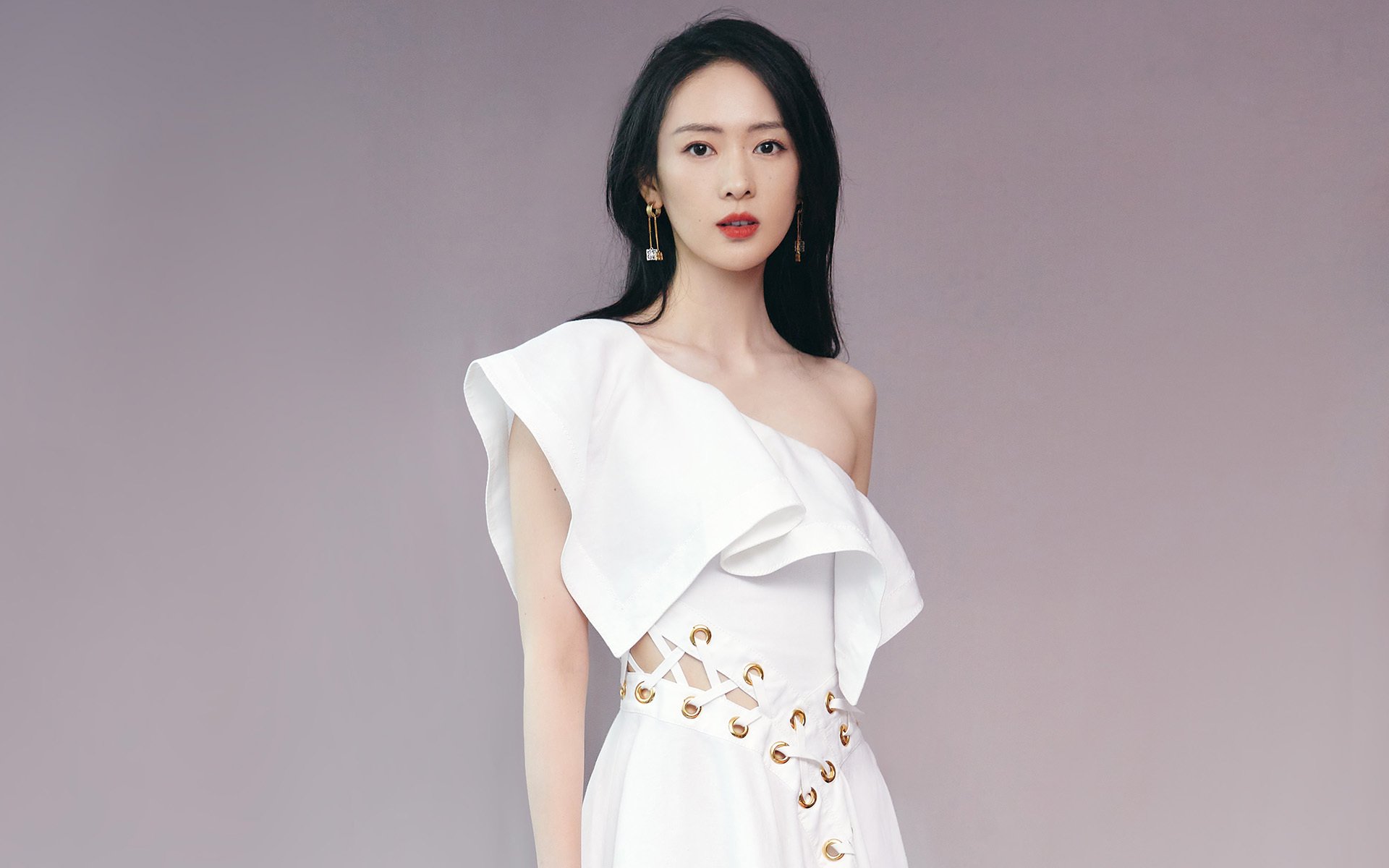 雷火电竞网站-密尔沃基的齿轮与金州的火焰—当节奏美学遇上生死瞬间