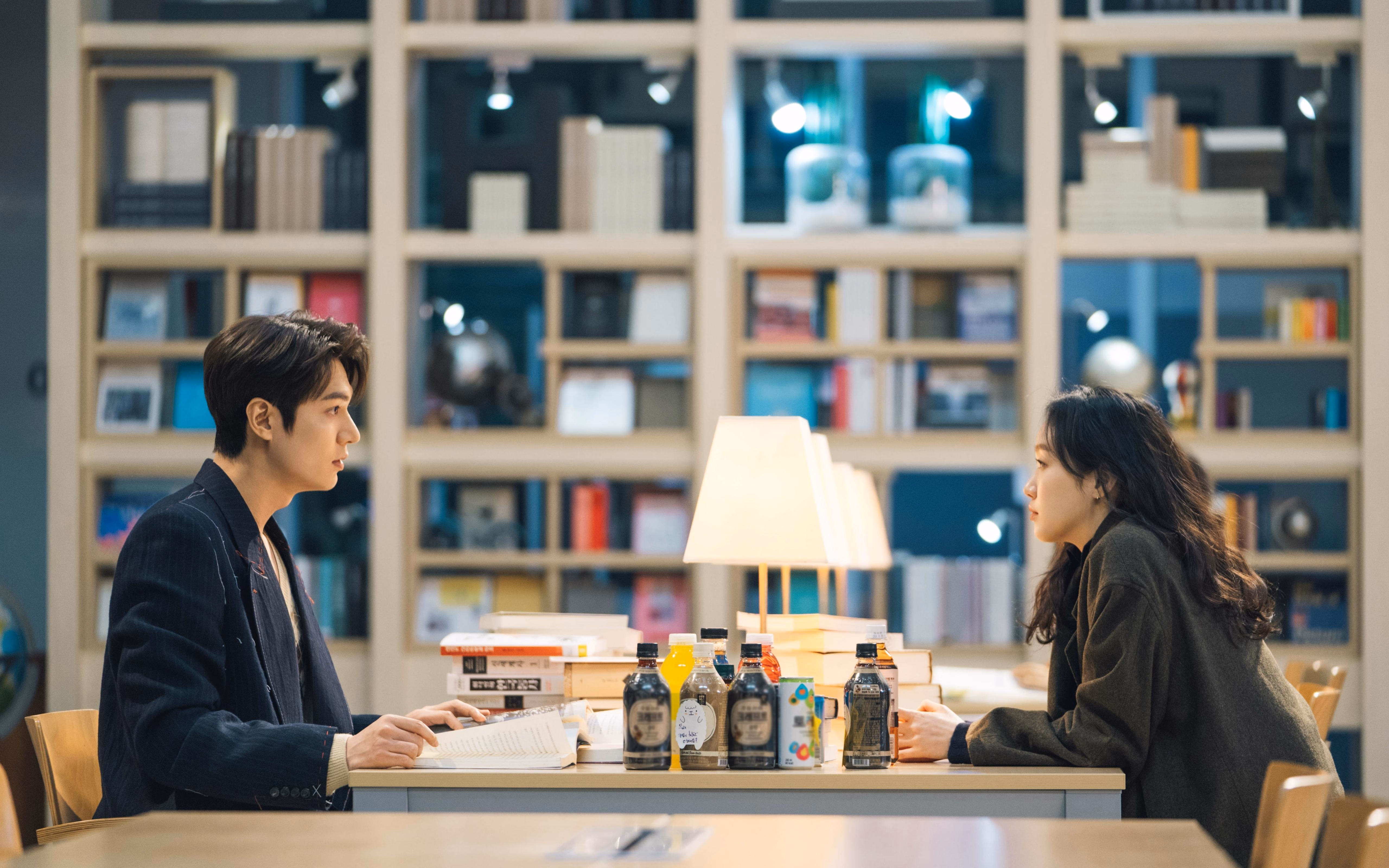 切特的微缩宇宙,当凯尔特人遇上上海队,谁在掌控篮球的真理?